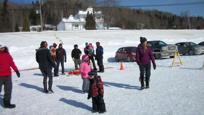 100_1776 Les activités hivernales sont toujours appréciées par les familles qui aiment bouger à Saint-Félix-d’Otis!