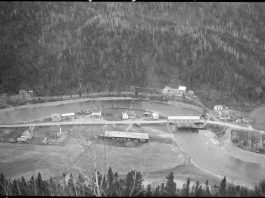 On voit la ferme Fortin vue du ciel