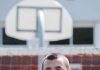 Un jeune sportif souriant